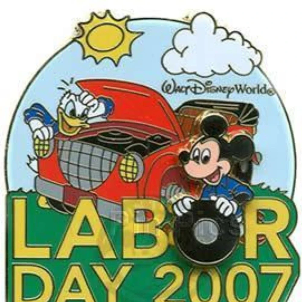 Disney Pin Mickey Changing Tire convertible Donald LE‎ 56434 WDW Labor Day 2007